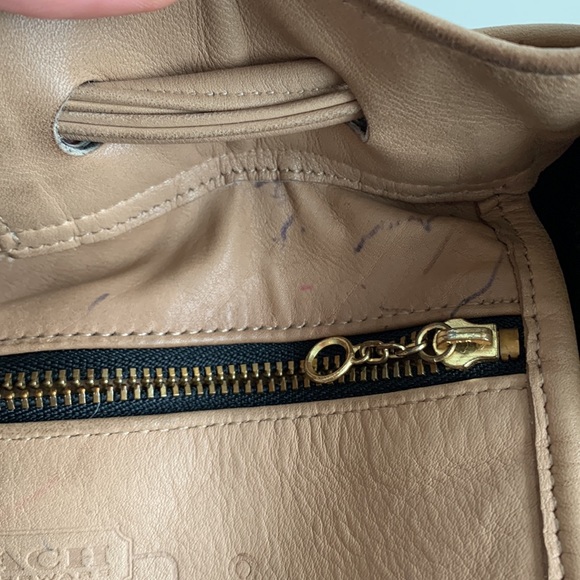 COACH | Vintage Drawstring Bucket Bag - Leather - Picture 11 of 16